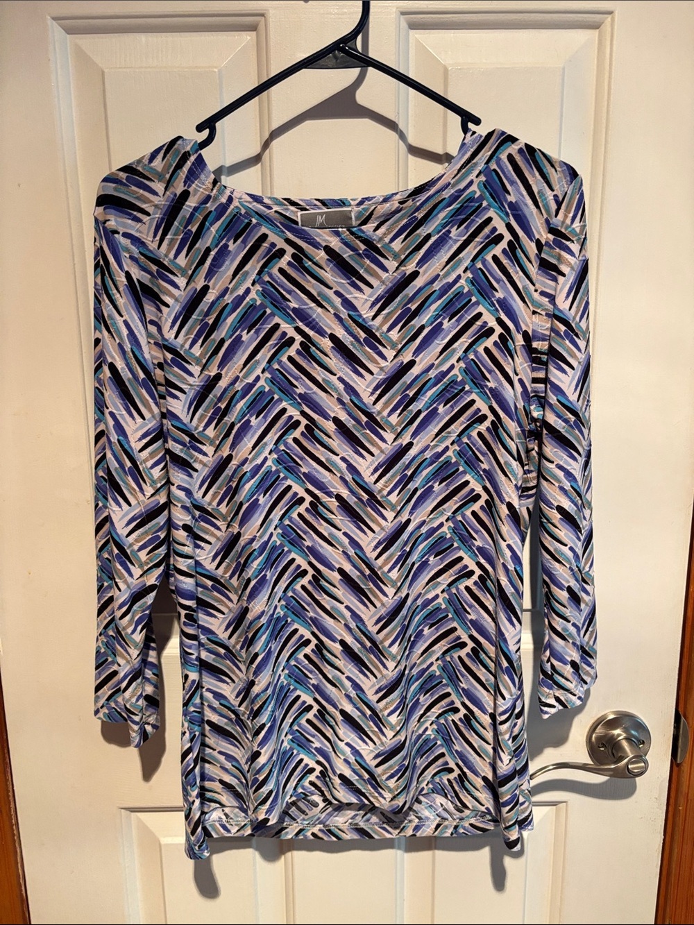JM Collection Long Sleeve Brushstroke Pattern Top in Blue, Black & White